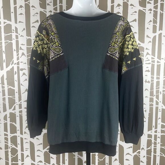 We The Free Feelin' It Studded Patchwork Mixed Media Oversized Hi-Low Top XS - Picture 4 of 8